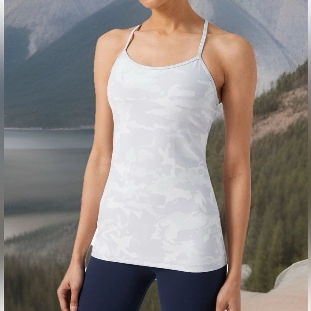 Lululemon Power Pose Tank *Light Support For A/B Cup-Jasmine White Multi/ Size 8